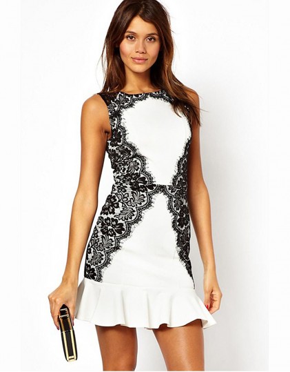 Rochie cu Aplicatii din Dantela LC21142